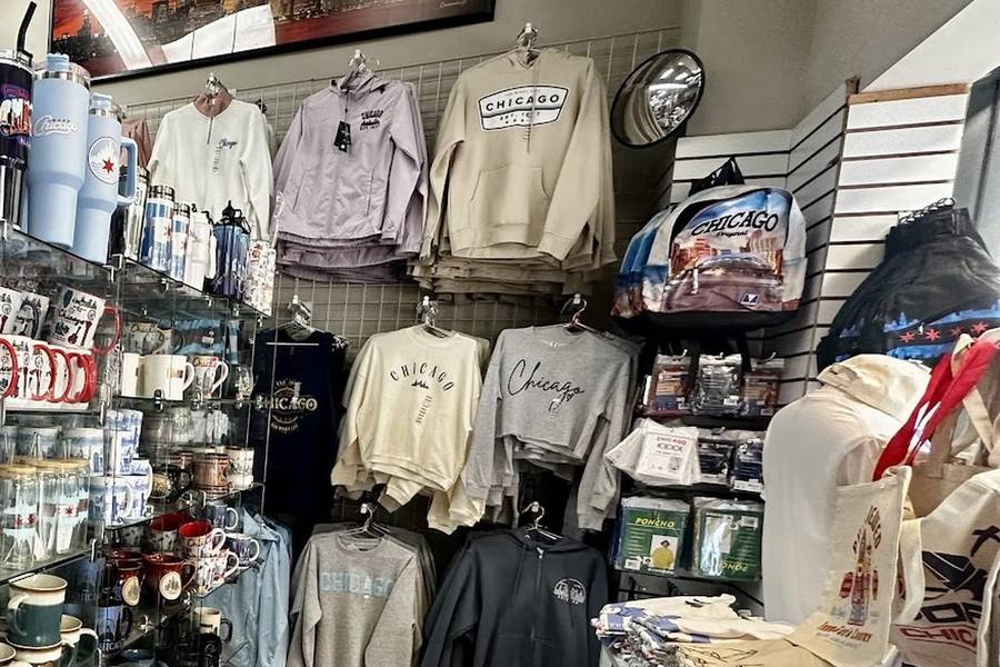 Best sellers: Chicago mugs, tumblers and sweatshirts at Souvenir City Chicago